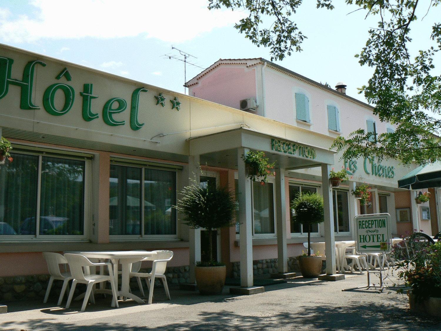Hotel Les Chênes Sisteron Exterior foto